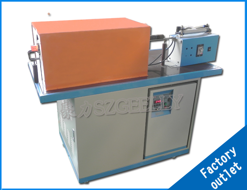 Hot forging furnace for heating whole bar