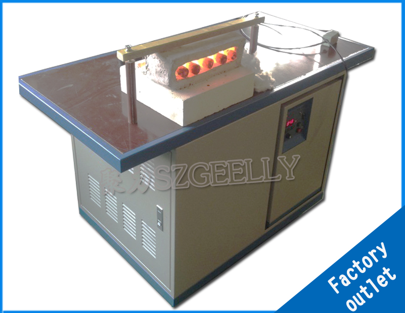 Hot forging furnace for heating end